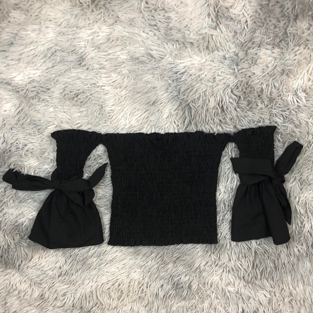 Off-the-shoulder Black Crop Top